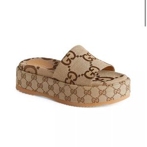 NEW! GUCCI ANGELINA PLATFORM SLIDE; US 7.5/ 38